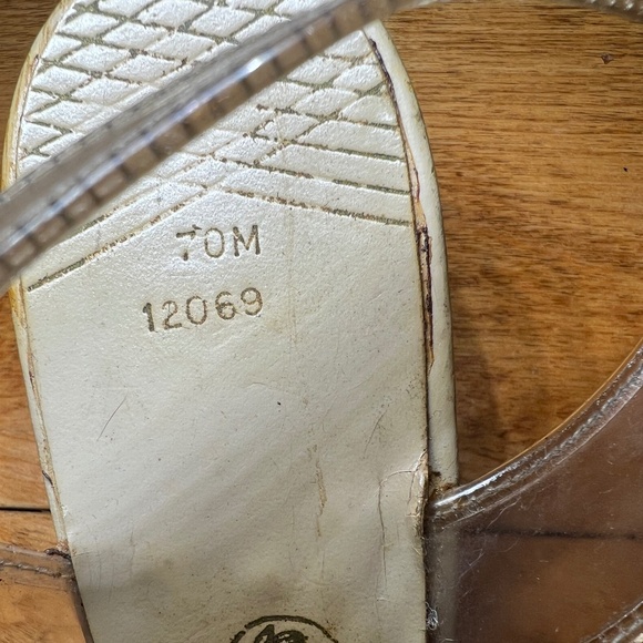 Vintage Lucite Heels - Picture 3 of 7